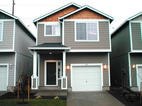 Building Photo - 4327 SE Chelsea Ln