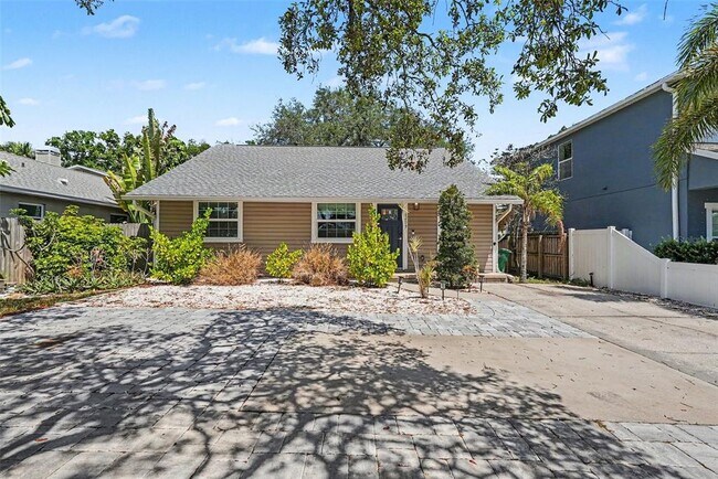 Building Photo - 6209 Interbay Blvd