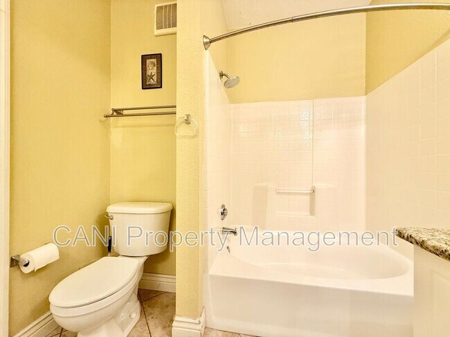 Building Photo - 2747 Via Capri