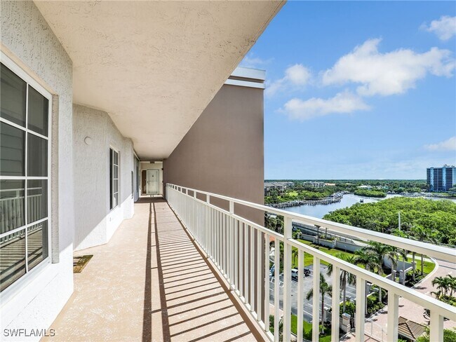 Building Photo - 13105 Vanderbilt Dr