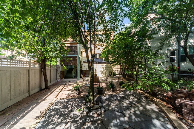 Building Photo - 2037 W Estes Ave