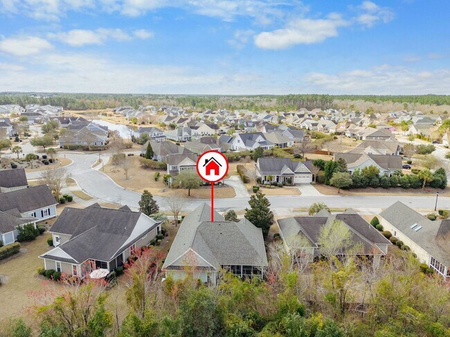 Building Photo - ~ COMPASS POINTE ~