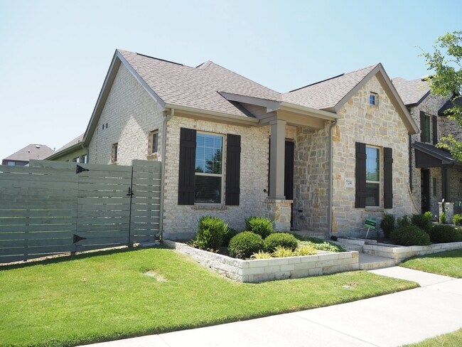 Primary Photo - 3 Bed 2 Bath Argyle Home