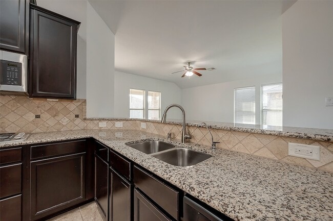 Building Photo - 11618 Lantana Reach Dr