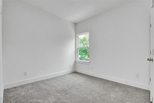 Building Photo - 4512 Brinkley St