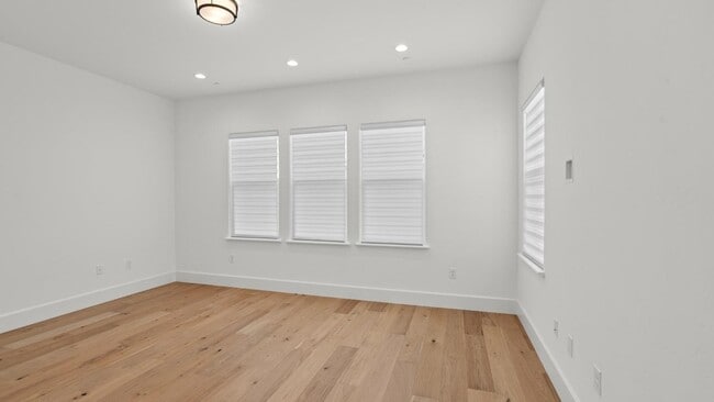 Building Photo - 3840 Fletcher Peak Cir
