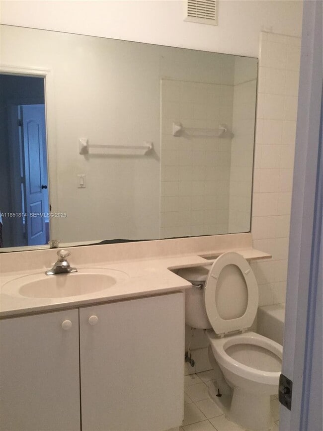 Building Photo - 2885 SW 127th Ave