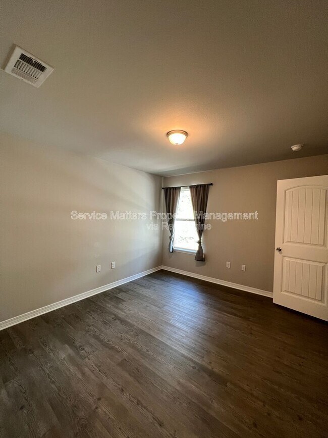 Building Photo - 3214 Electra Dr