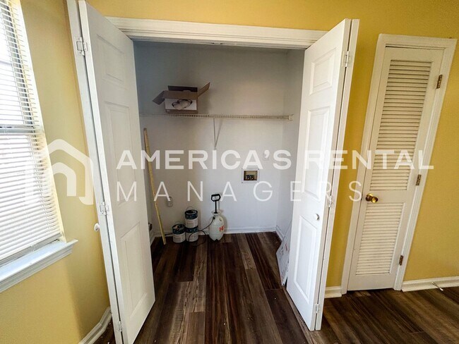 Building Photo - Home for Rent in Birmingham!