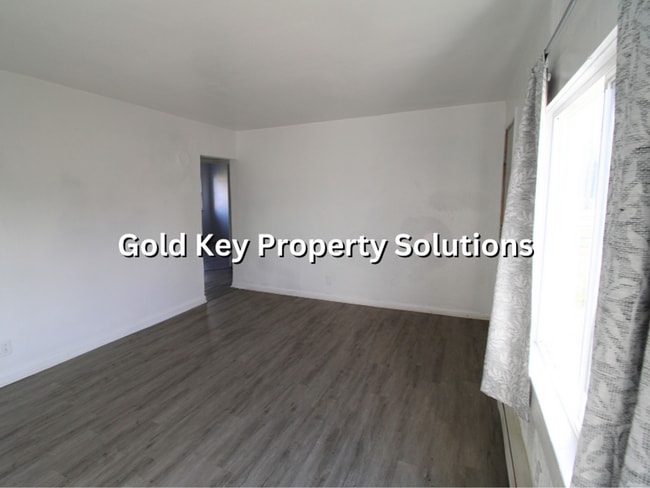 Building Photo - MUNCIE All-Electric 2 BR 1 BA House with Fenced Yard (NO SECTION 8)