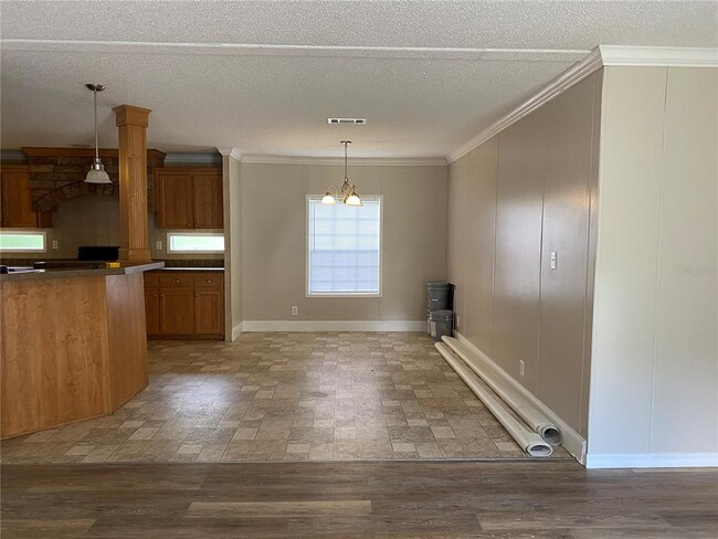Building Photo - 17320 NE 37th Ct