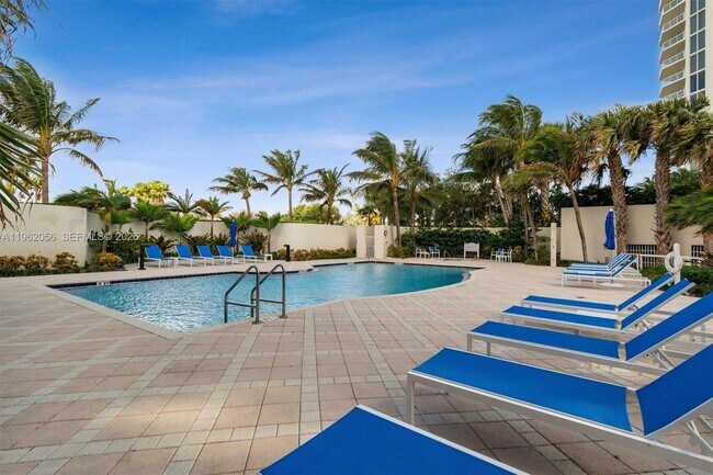 Building Photo - 6051 N Ocean Dr