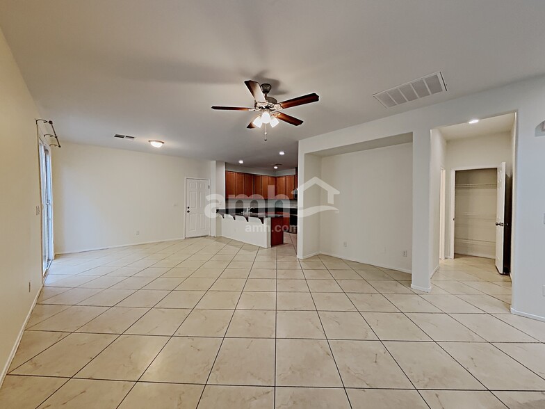 Building Photo - 8612 Rowland Bluff Ave