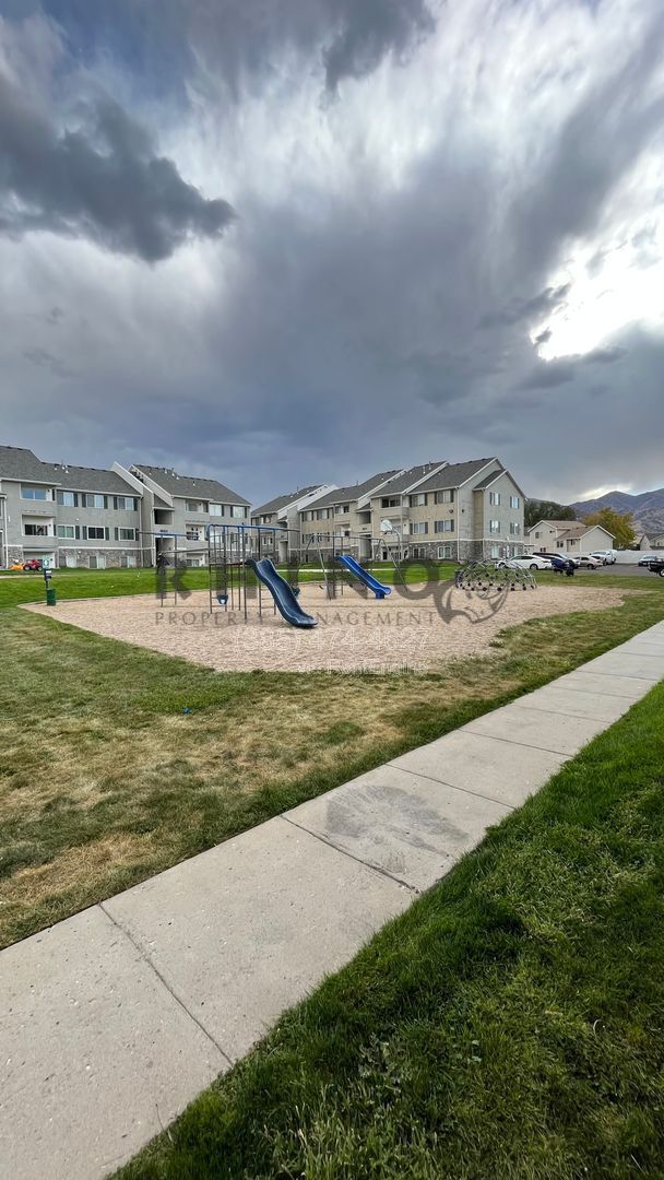 Building Photo - 8042 Copperfield Pl