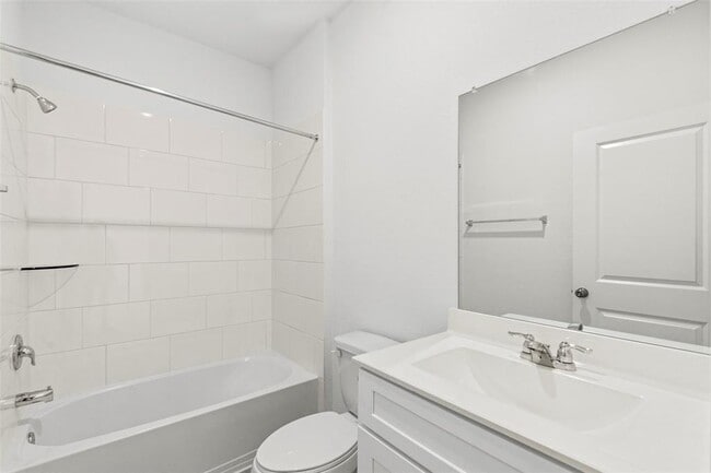 Building Photo - 15226 Cyn Rpds Rd