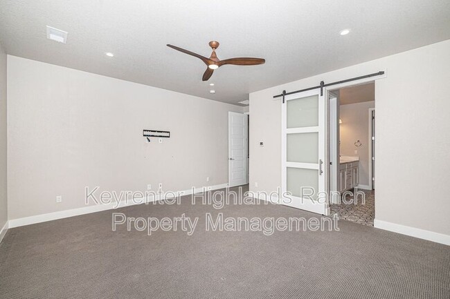 Building Photo - 533 Red Thistle Dr