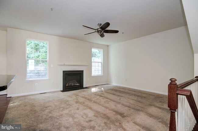 Building Photo - 3401 Eagle Ridge Dr
