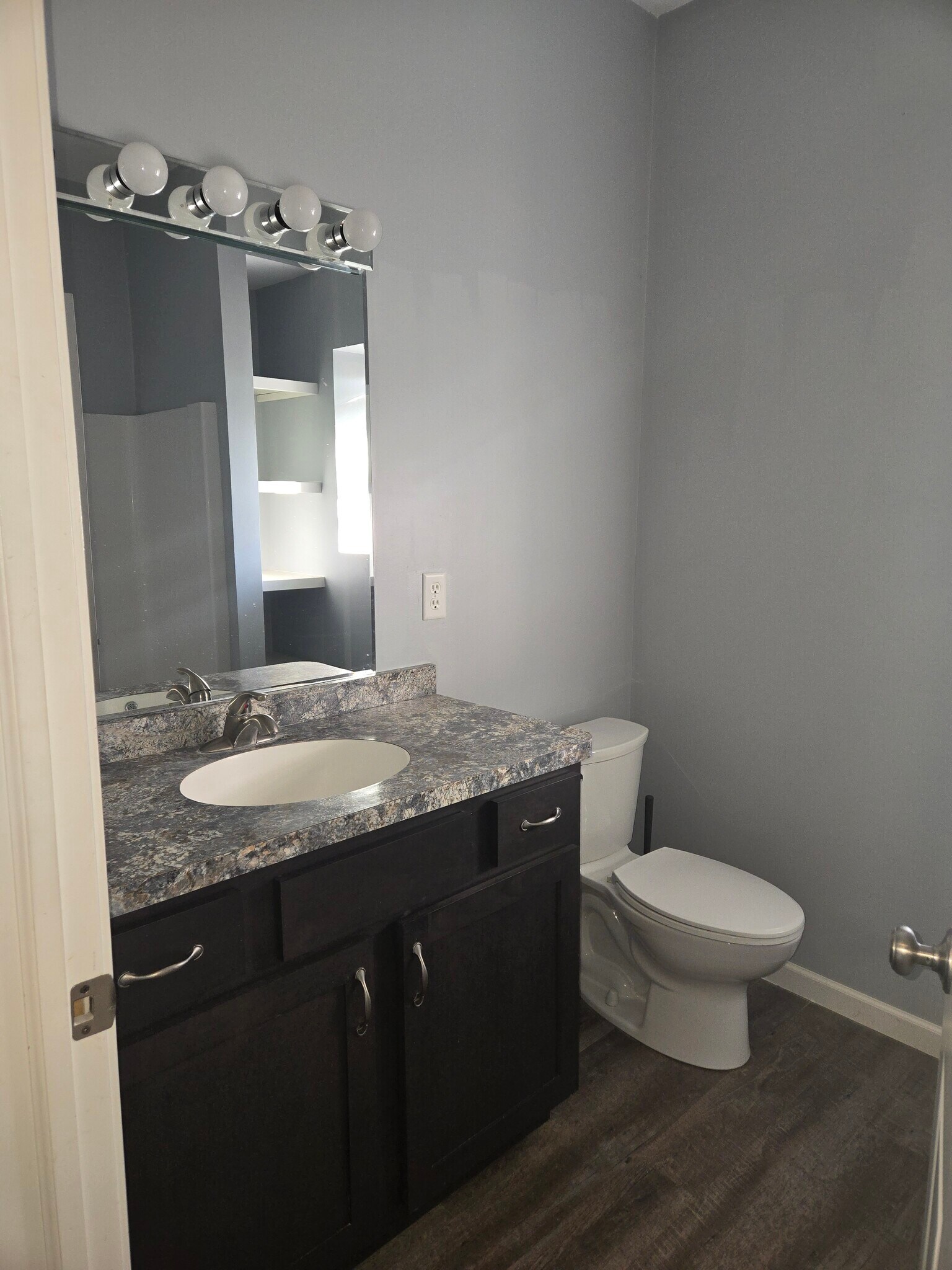 Bathroom - 121 W Washington St