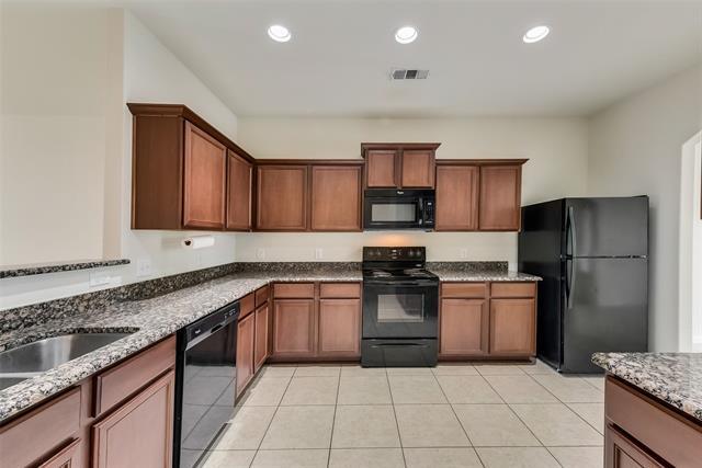 Building Photo - 2133 Sable Wood Dr