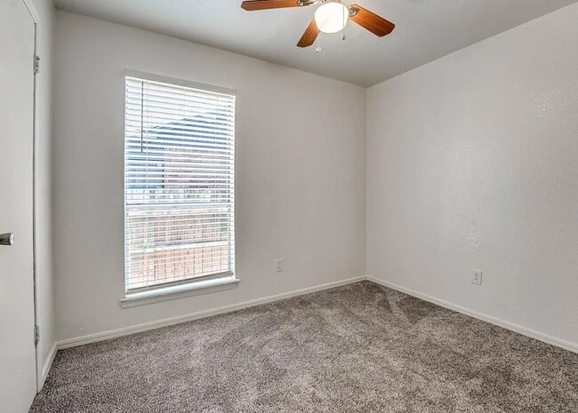 Building Photo - 8801 St George Way