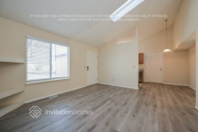 Building Photo - 19382 E Buchanan Pl