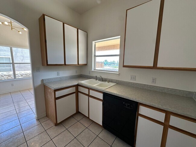 Building Photo - 3503 Northpointe Dr
