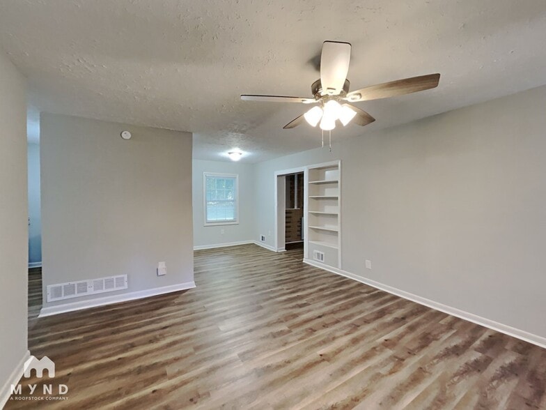 Building Photo - 7054 Chappell Cir NW