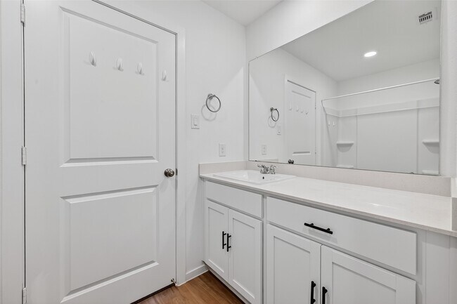 Building Photo - 3039 Ash Ray Dr