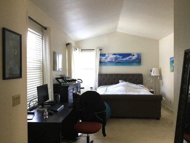 Building Photo - 6 Dockside Cir