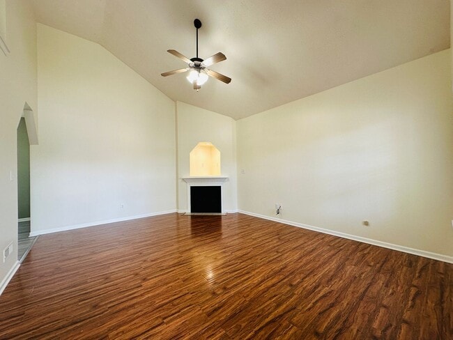 Building Photo - Beautiful 3 BR Home! Fresh Paint, 2-Car Garage, Fenced Backyard, New Flooring and All Electric!
