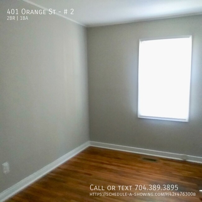 Building Photo - Updated Apartment 2 Bedrooms, First Floor ...