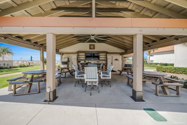 Building Photo - Affordable Coastal Comfort | 2BR Condo with Exceptional Amenities