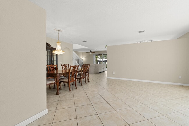 Building Photo - 1500 Running Oak Ln