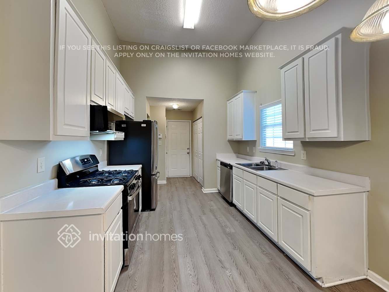 Building Photo - 125 Buffington Dr
