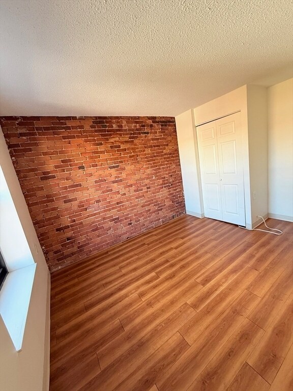 Building Photo - 66 Westland Ave