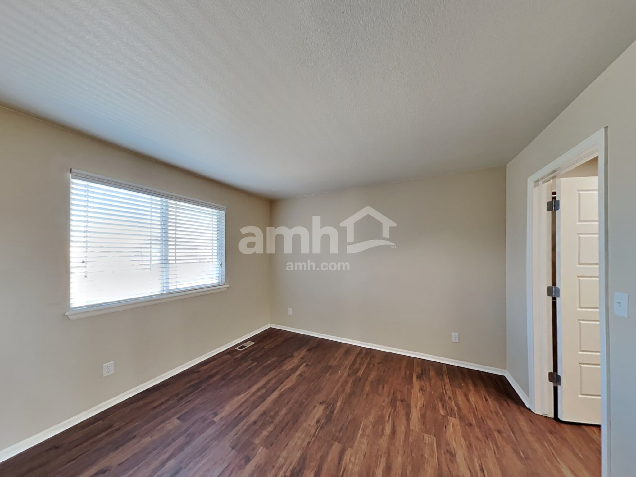 Building Photo - 137 Sand Cherry St