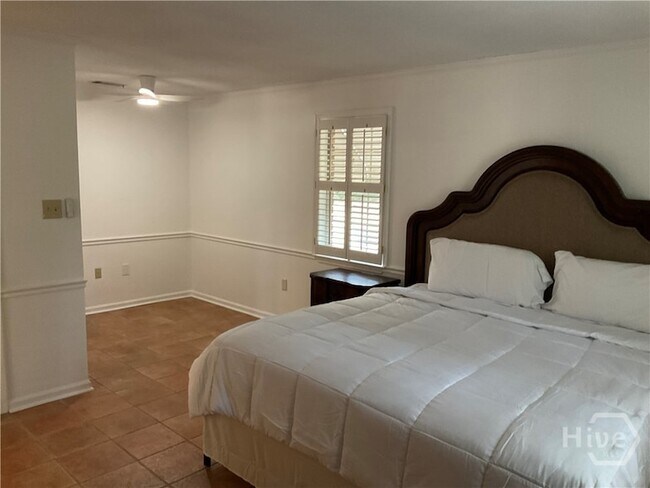 Building Photo - 902 Penn Waller Rd