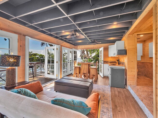 Building Photo - Oceanfront Estate: The Honolii Hale