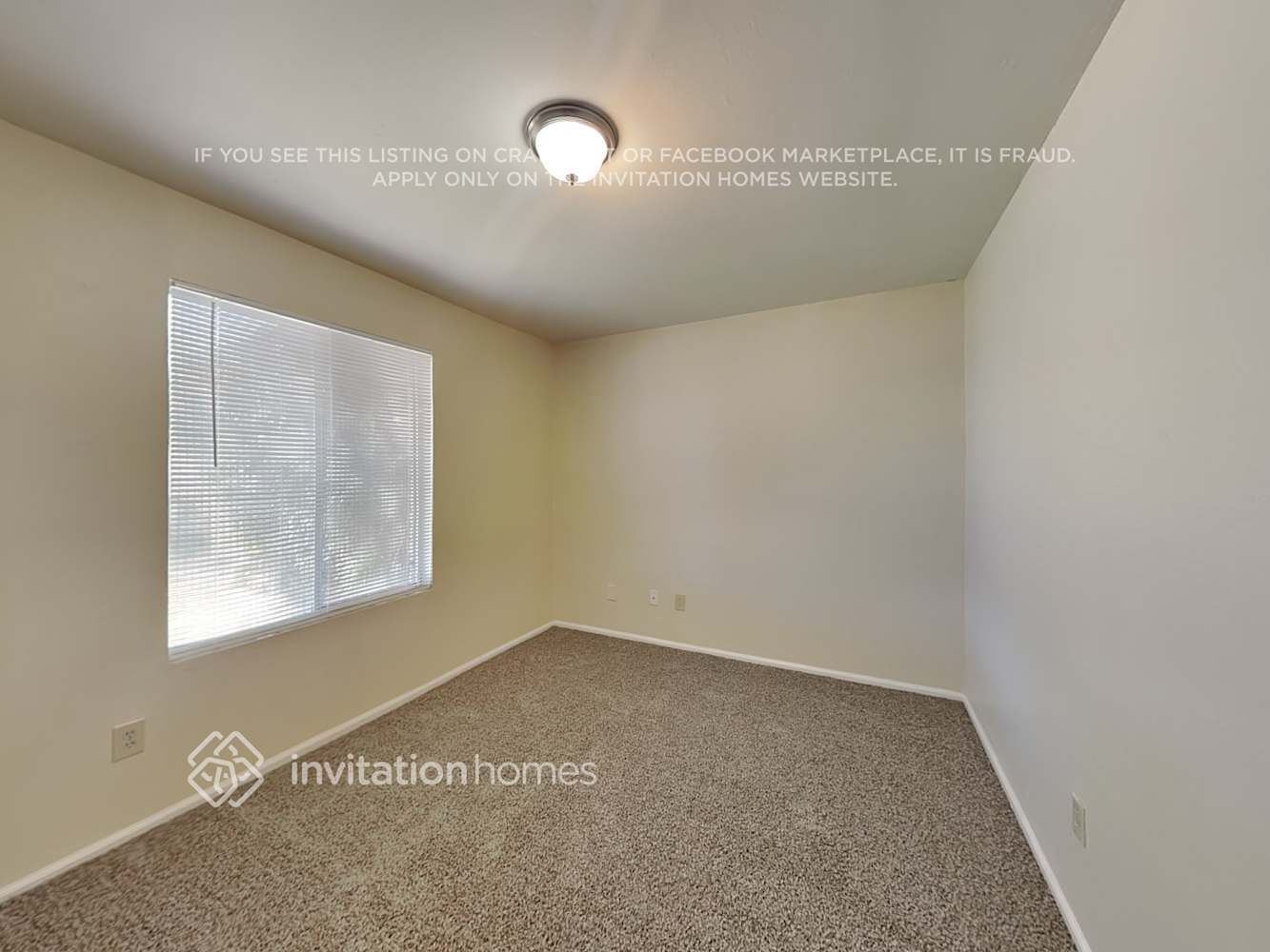 Building Photo - 11446 N 39th Dr