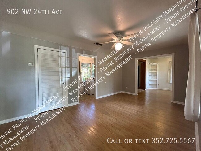 Building Photo - 902 NW 24th Ave