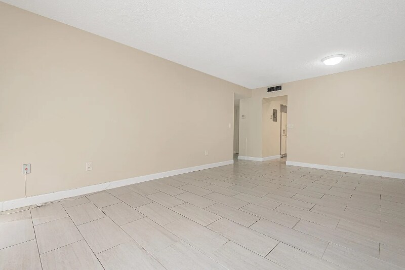 Building Photo - 7765 SW 86th St