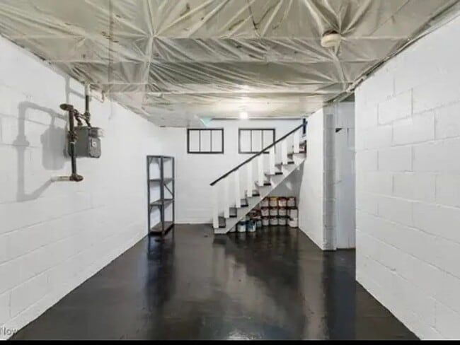 Building Photo - Robinson beautiful home