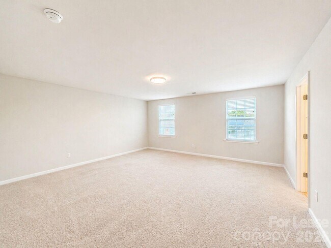 Building Photo - 15104 Moulin Ct Dr
