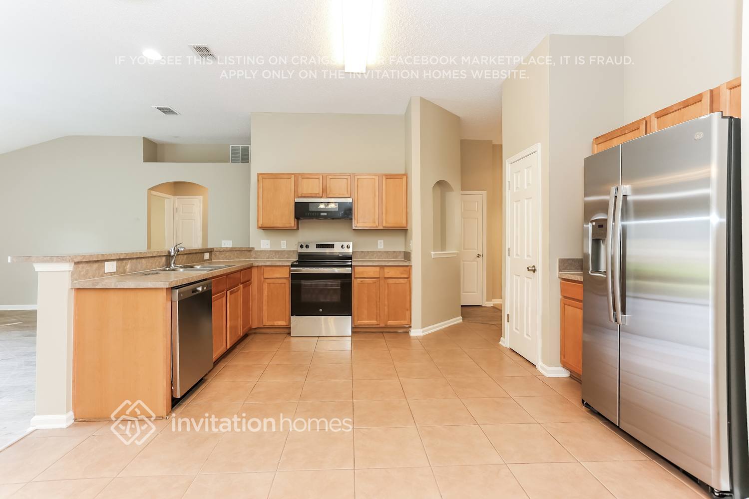 Building Photo - 10996 Apple Blossom Trail E