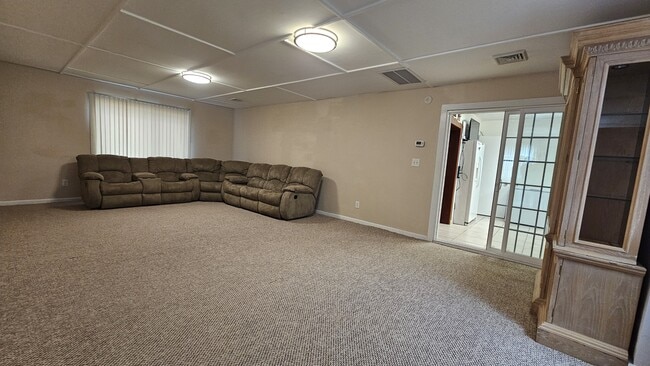 Building Photo - 2216 Dean Dr