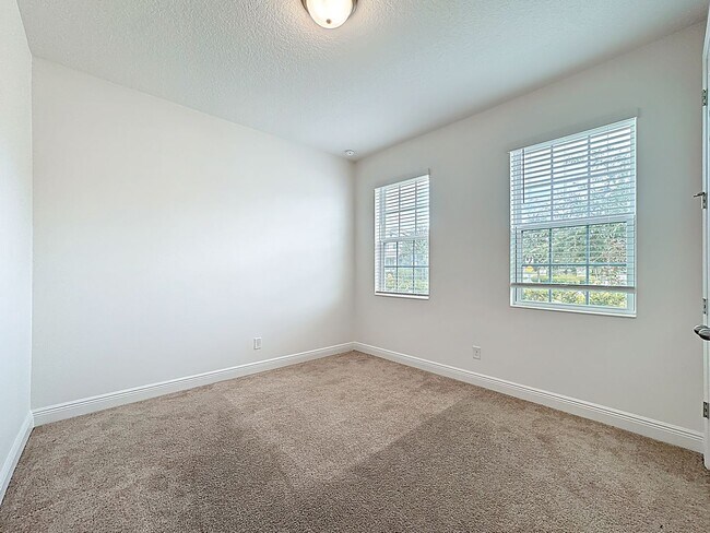 Building Photo - Hanover Lakes-2889 Nottel Drive St. Cloud