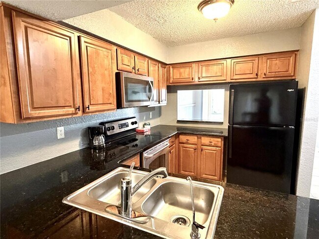 Building Photo - 564 Breckenridge Vlg