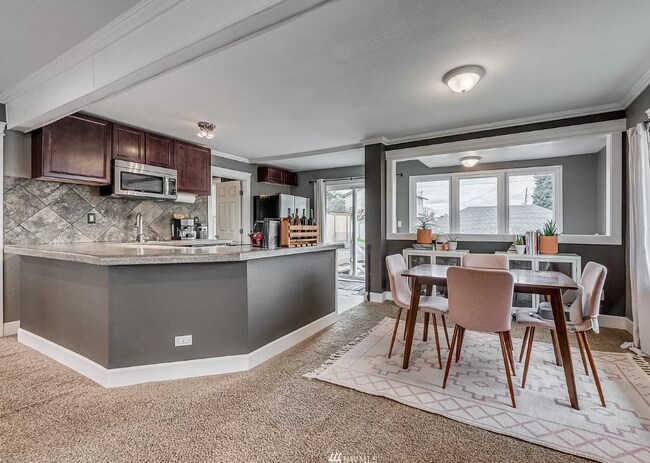 Building Photo - 2811 16th St