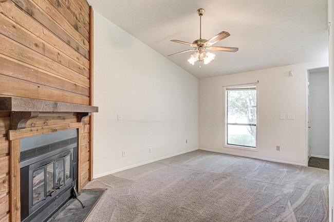 Building Photo - 3200 Anvil Pl