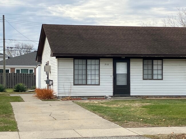 310 Washington Exterior - 310 Washington St.